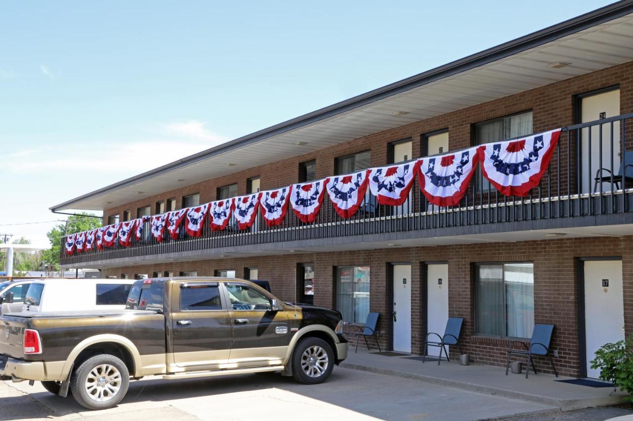 Big Sky Motel Roundup Exteriér fotografie